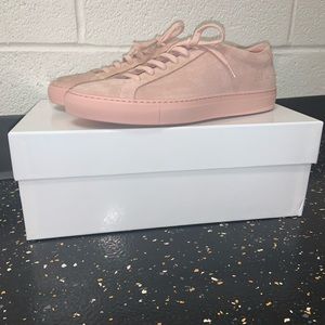 common projects pink suede
